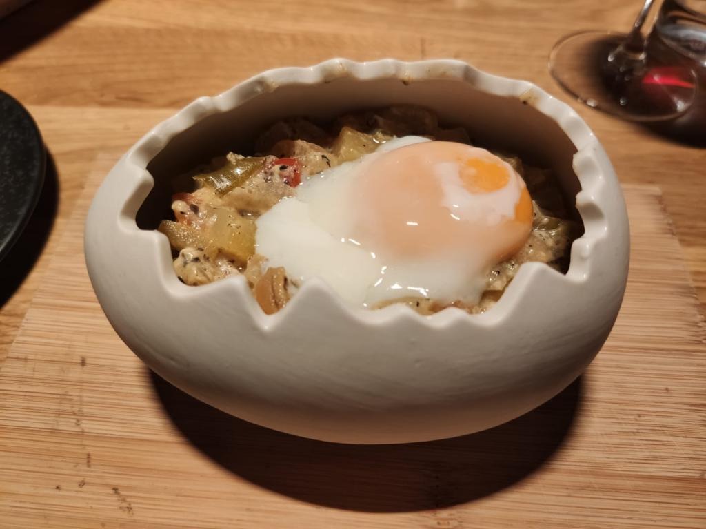 Menu of Restaurants in Pamplona, Restaurante La Vieja Iruña, Pisto de verduras ecológicas de nuestra huerta trufadas con huevo poche
