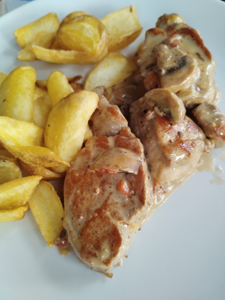 Carta de Restaurantes en Pamplona, The Gallipot, Solomillo de cerdo strogonoff