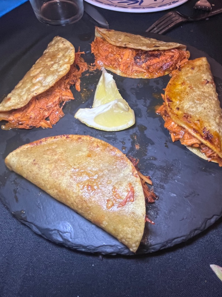 Review and opinions of food and drinks in Pamplona, Viva México Cabrones, Tacos cochinita