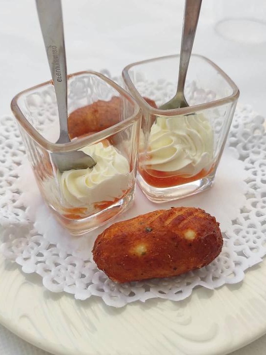Carta de Restaurantes en Peñíscola, Restaurante Edén de Peñíscola, Croquetas de bacalao con mascarpone y mermelada de tomate