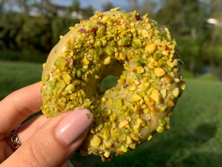 Carta de Bares en Pontecesures, Cafetería A Palmeira, Mini donut de pistacho