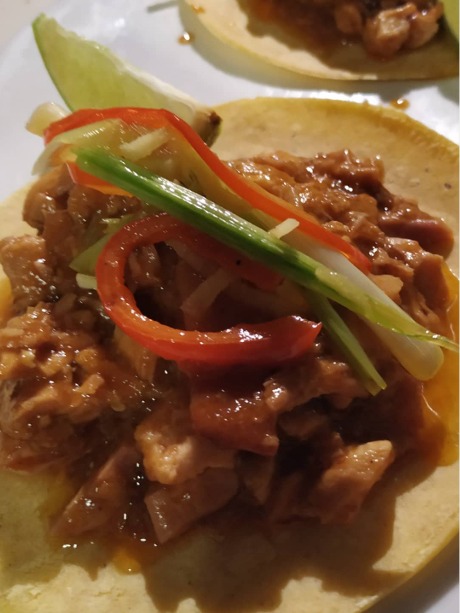 Menu of Restaurants in Pontevedra, O Souto Bar Restaurante, Tacos de cresta de gallo celta con chop suey