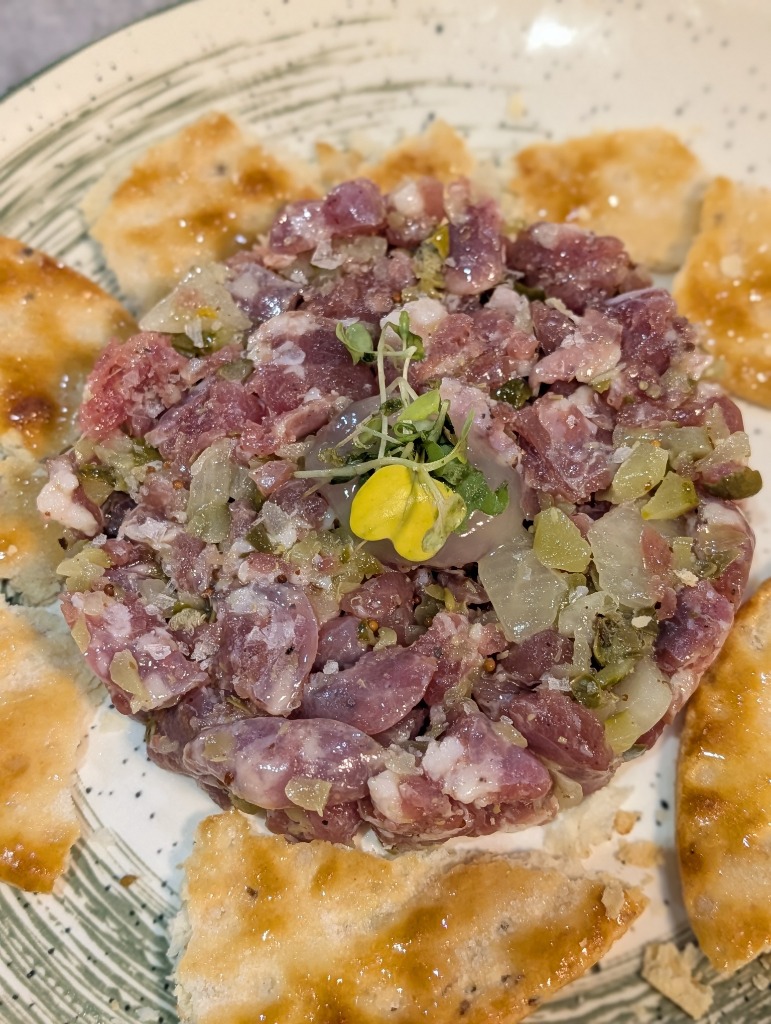 Valoración y opiniones de comida y bebida en Requena, Ohana Gastro Lab, Tartar Ohana