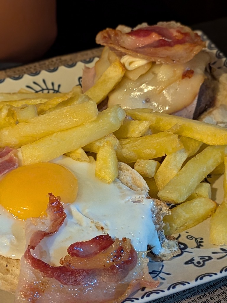 Carta de Restaurantes en Requena, Restaurante HISPANO (carnes a la piedra), Hamburguesa de black angus