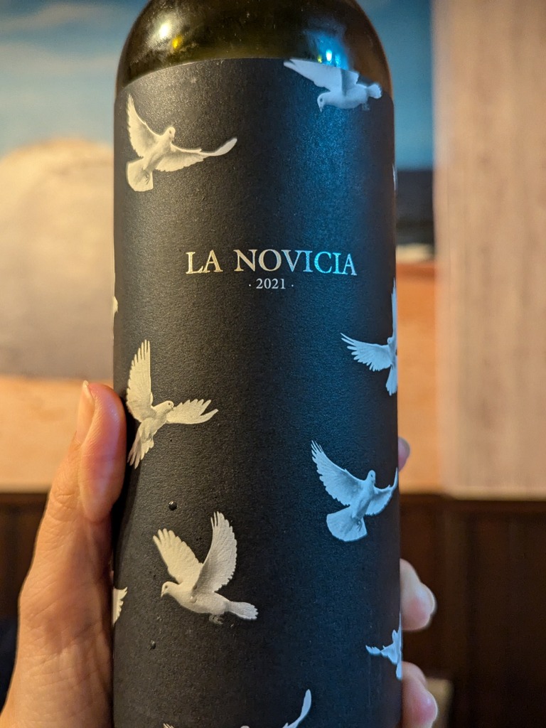Carta de Restaurantes en Requena, Restaurante HISPANO (carnes a la piedra), Novicia