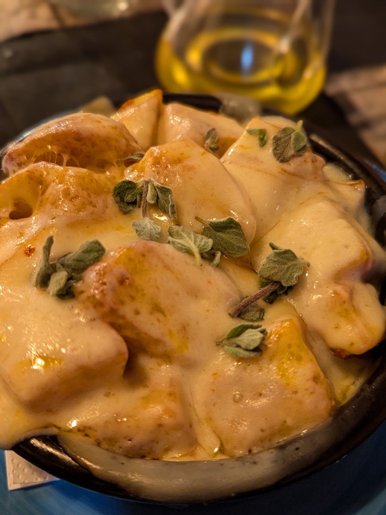 Carta de Restaurantes en Requena, Restaurante HISPANO (carnes a la piedra), Patatas ahumadas