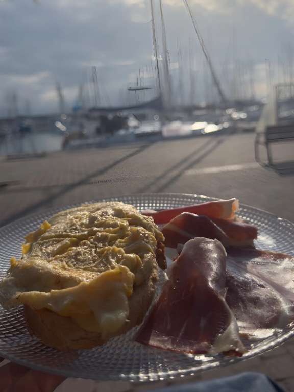 Menu of Restaurants in Roda de Berà, Restaurant Sargantana, Tostada de tortilla