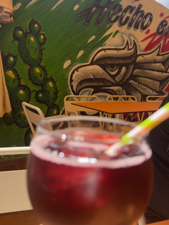 Valoración y opiniones de comida y bebida en Roda de Berà, Taquito Lindo, Agua de Jamaica