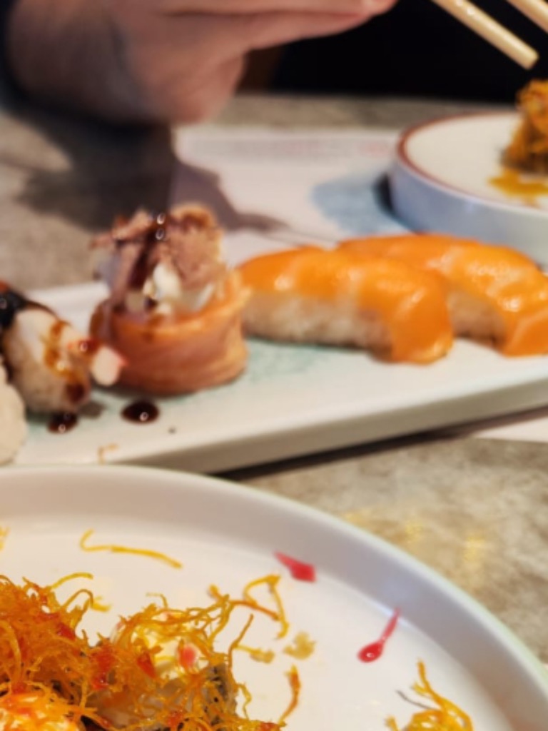 Carta de Restaurantes en Sagunto, Restaurante Inku Sushi, Nigiri de salmón