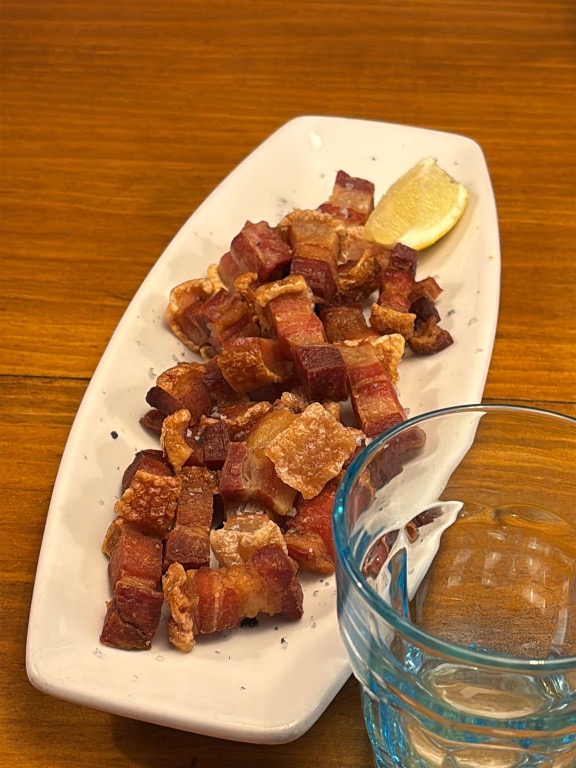 Carta de Restaurantes en San Juan de Alicante, Tapería La Boya Playa de San Juan | Cocina Mediterránea, Torreznos