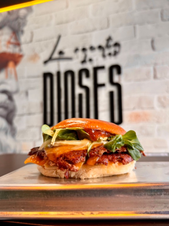 Carta de Restaurantes en San Vicente del Raspeig, Theos Burger, Burger afrodita