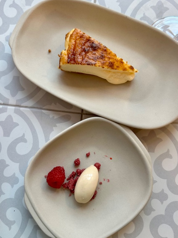 Carta de Restaurantes en Sant Feliu de Guíxols, Casa Teva Restaurant, Pastís de formatge cremós