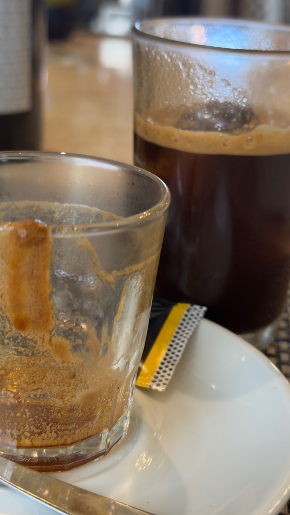 Valoración y opiniones de comida y bebida en Sant Salvador, La Trattoria di davide, Café con hielo