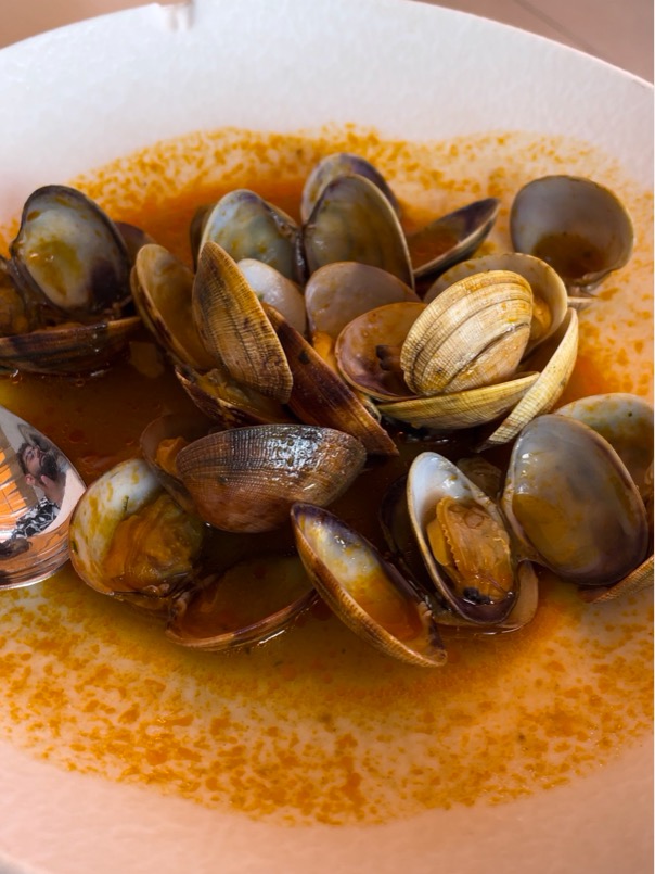 Menu of Restaurants in Santa Pola, Los curros, Almejas a la marinera