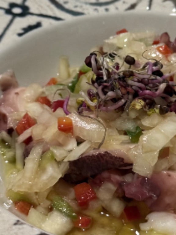 Valoración y opiniones de comida y bebida en Santander, El Desván, Salpicón de marisco