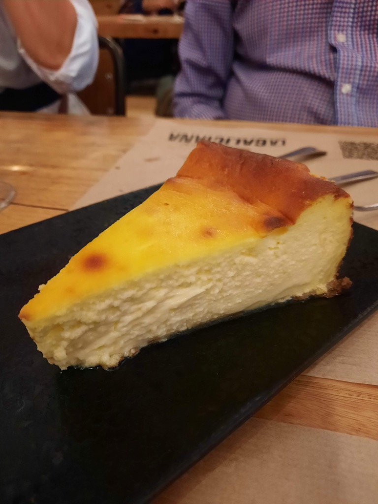 Menu of Restaurants in Santiago de Compostela, Mercado La Galiciana ~ Mercado Gastro-Galaico (Santiago de Compostela), Tarta de queso al horno