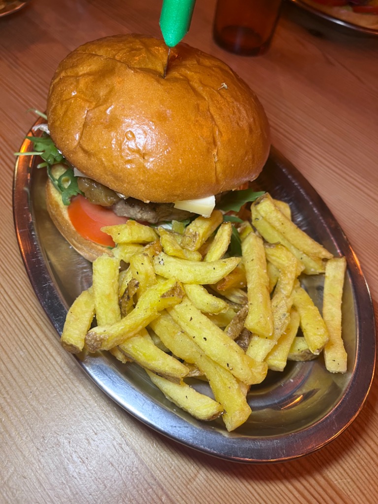 Carta de Restaurantes en Sarriguren, El retrogusto es mío, Burger etxeko