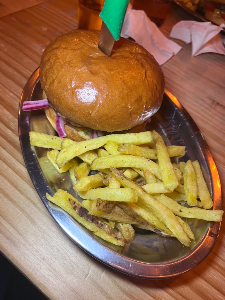 Carta de Restaurantes en Sarriguren, El retrogusto es mío, Burger Frida