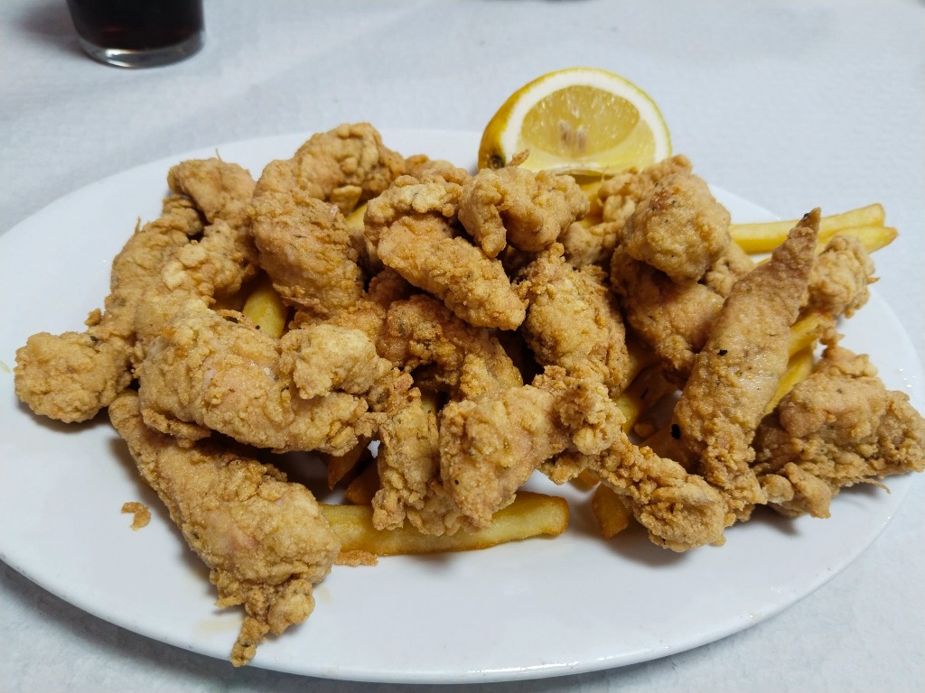 Menu of Restaurants in Seville, Bar Hermanos Gomez, Lagrimitas de Pollo