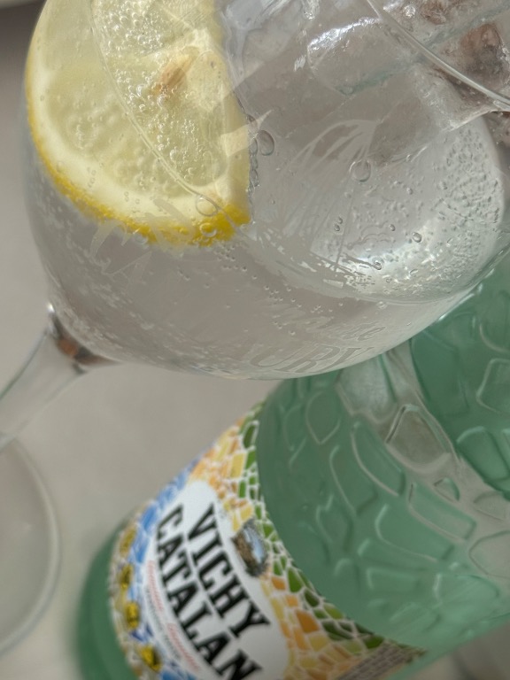 Carta de Restaurantes en Sitges, Can Laury, Agua con gas