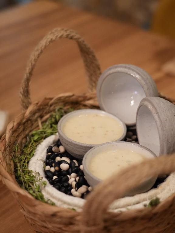 Carta de Restaurantes en Tarragona, El Terrat Restaurant, Consomé de tomillo, espuma de patata y tomillo