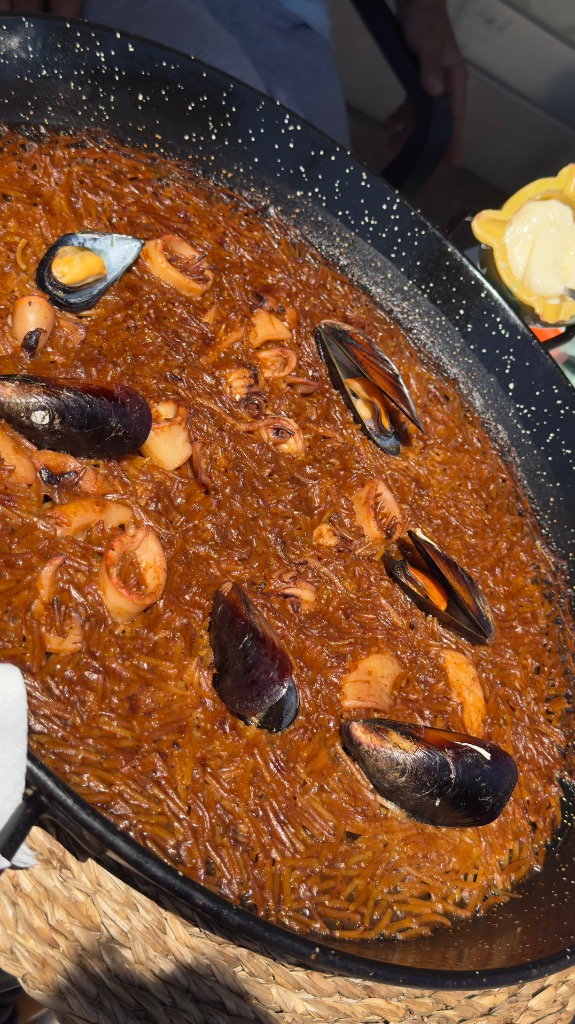 Review and opinions of food and drinks in Torredembarra, Restaurant KaiOna, Fideuà