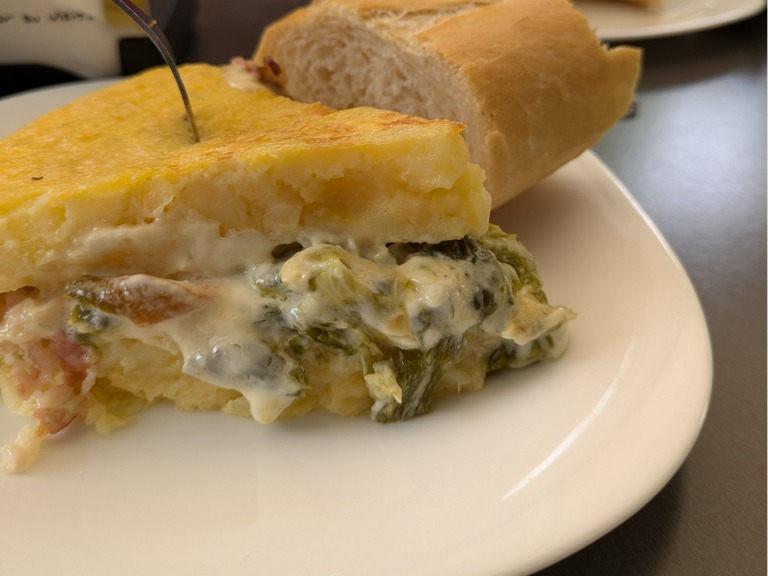 Carta de Restaurantes en Tudela, Gayarre Bar Restaurante, Tortilla de pimientos y alioi