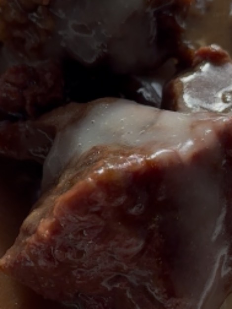 Valoración y opiniones de comida y bebida en Ujué, Restaurante Asador Uxue, Carrillera de ternera con pasas y cremoso de patata