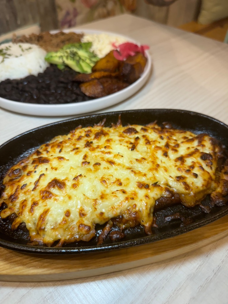 Carta de Restaurantes en Valencia, Ají Restaurante Latino, Plátano maduro con queso