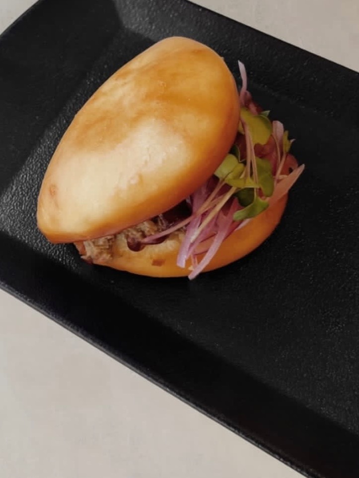 Carta de Restaurantes en Valencia, Bar Cosmo Valencia, Pan bao de pulled pork