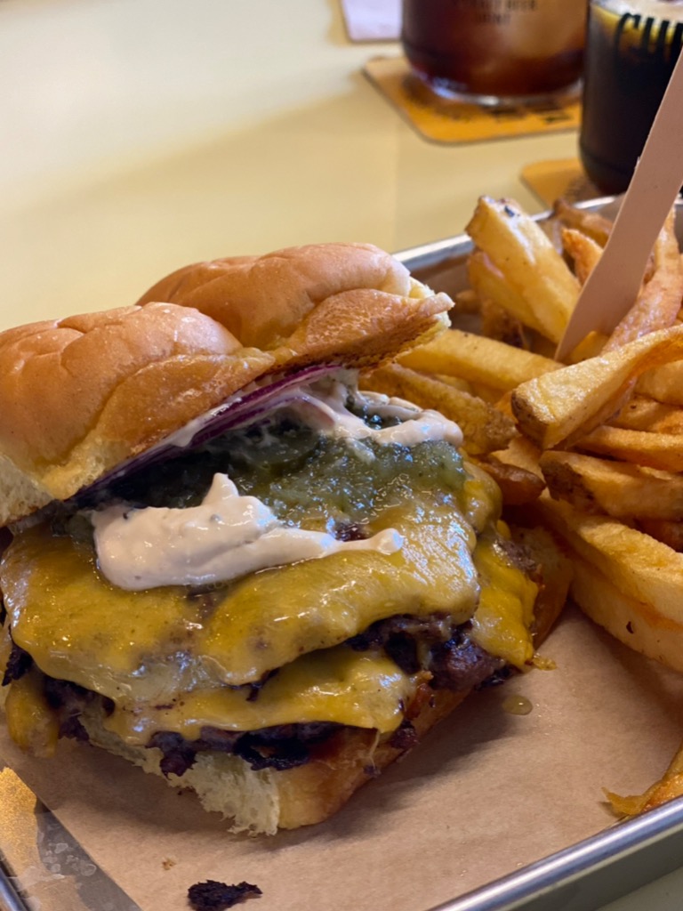 Carta de Restaurantes en Valencia, Chivuo's (Valencia), Hamburguesa edb