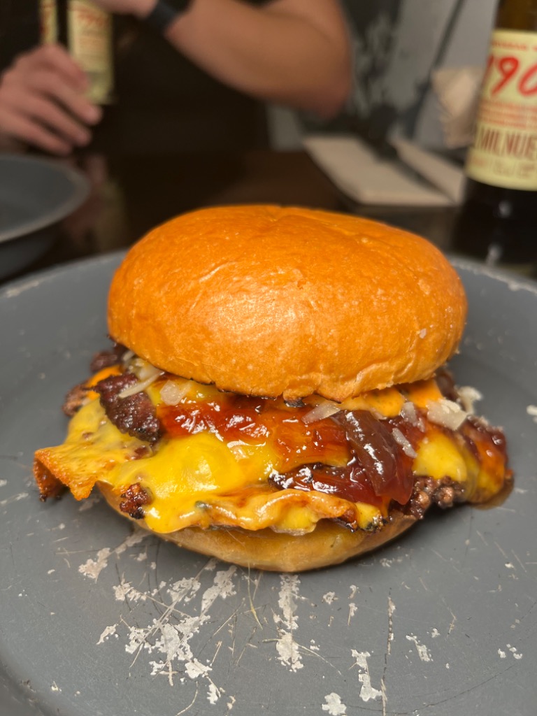 Carta de Restaurantes en Valencia, DUALITY BURGER, Satisfayer