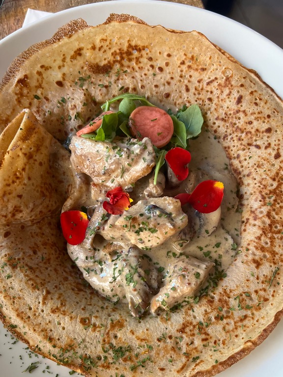 Carta de Restaurantes en Valencia, Dulce Sofía, Crepe pollo trufado y hongos