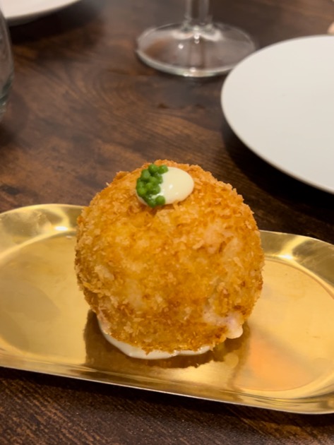 Carta de Restaurantes en Valencia, El Muelle Valencia, Croqueta de Gambon y calamar