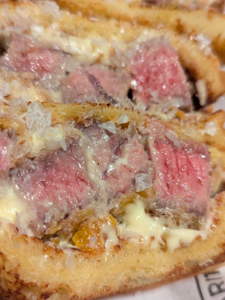 Carta de Restaurantes en Valencia, Garito Barra, Bikini de rabo de toro y foie