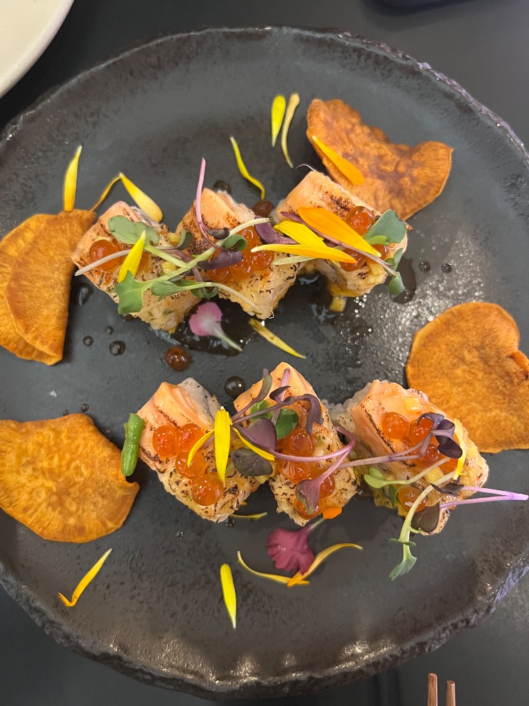 Recomendación gastronómica de Valencia: Maki centollo con vieiras