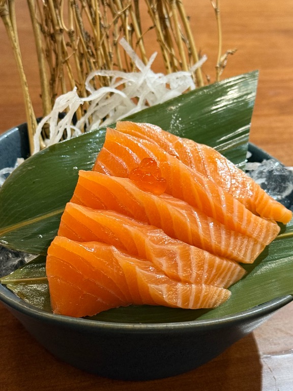 Recomendación gastronómica de Valencia: Sashimi de salmón