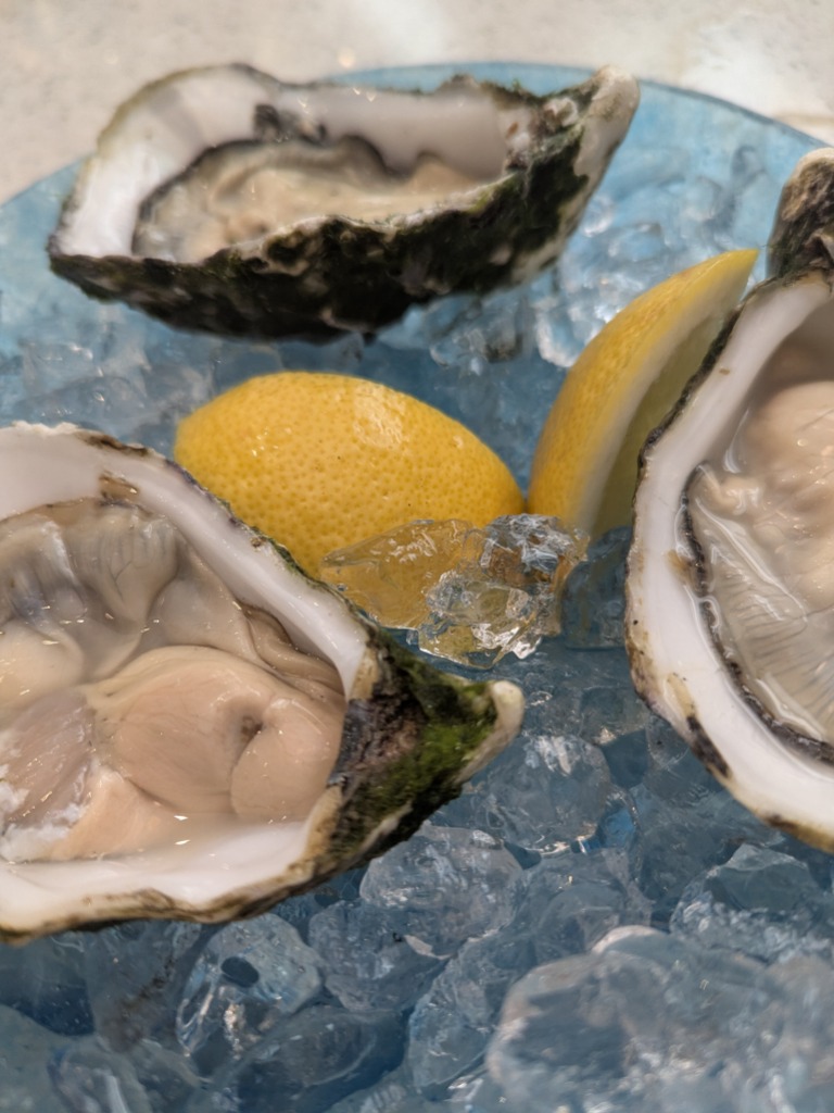 Carta de Restaurantes en Valencia, La Sastrería, Ostra Nathalie et Sébastien (Francia)