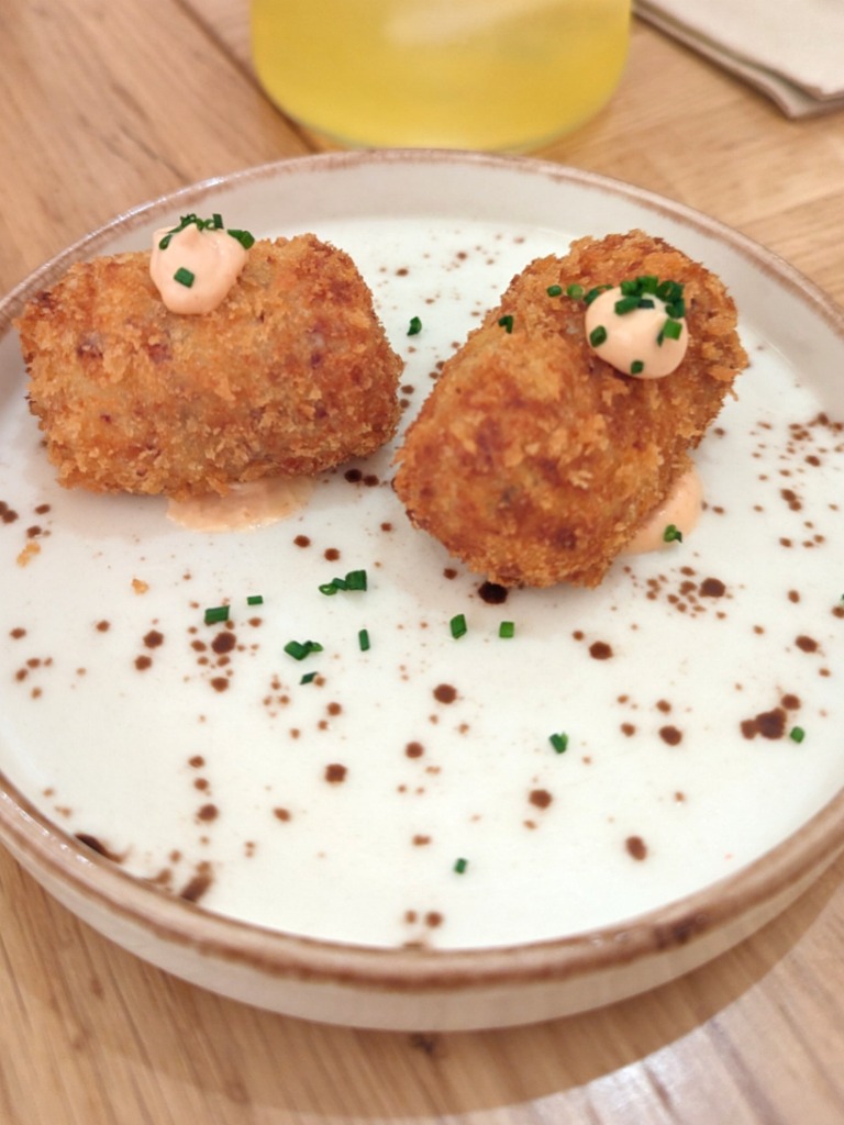 Recomendación gastronómica de Valencia: Croqueta de cecina e idiazabal