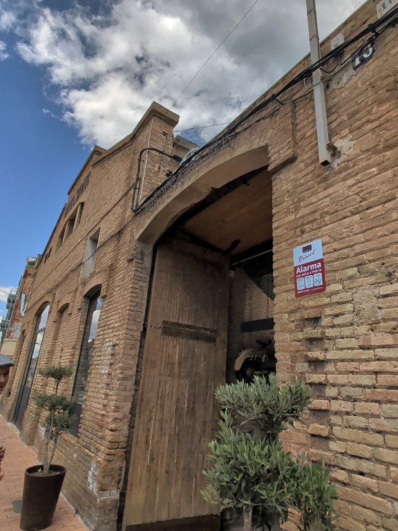 Valoración y opiniones de comida y bebida en Valencia, Mercader Cabanyal, Mercader Cabanyal