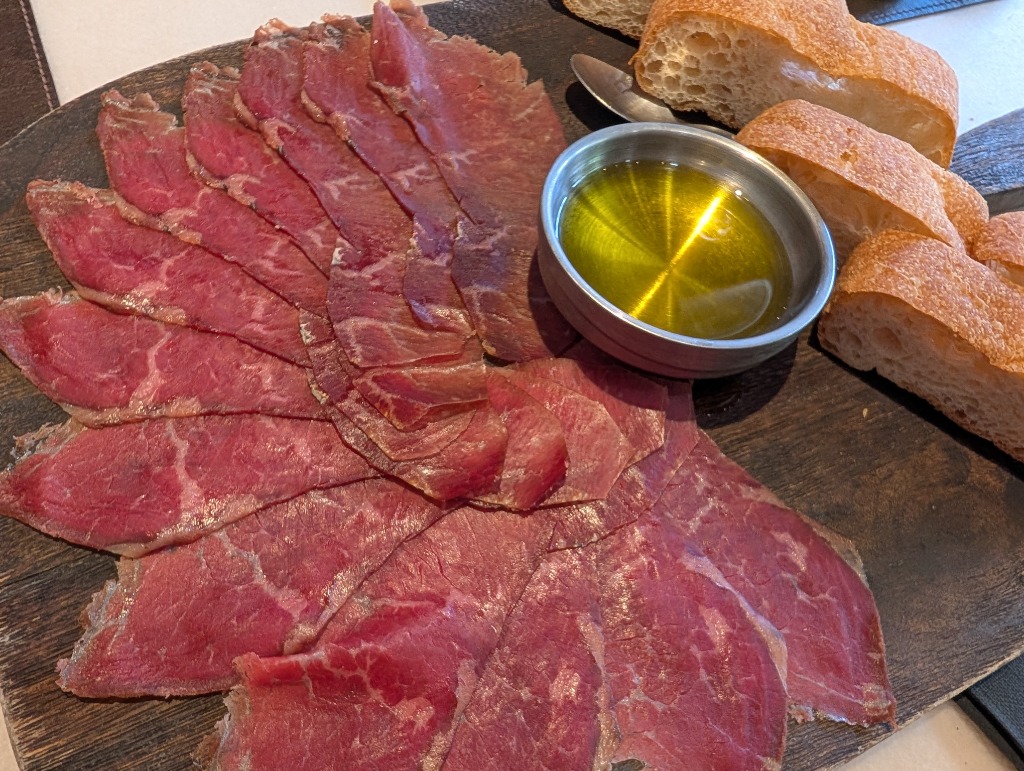 Valoración y opiniones de comida y bebida en Valencia, Mercader Cabanyal, Cecina de angus