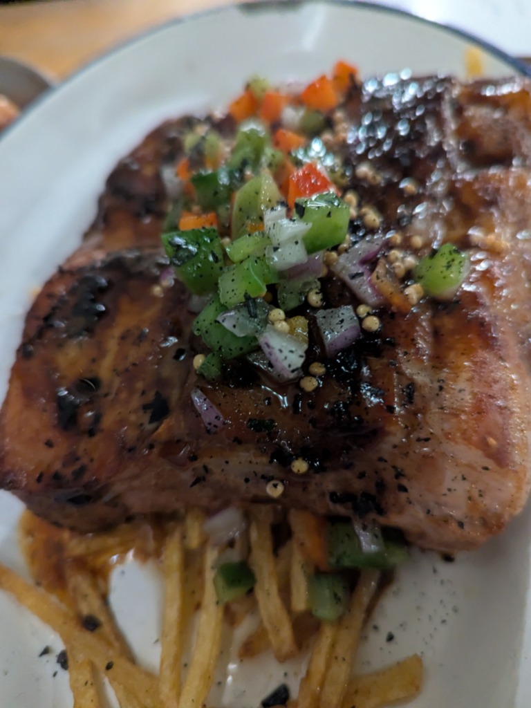 Carta de Restaurantes en Valencia, Mercader Cabanyal, Costilla ibérica glaseada con barbacoa china y patatas sichimi
