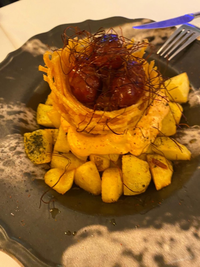 Recomendación gastronómica de Valencia: Patatas bravas