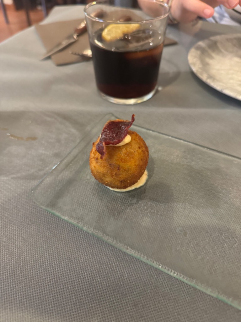 Carta de Restaurantes en Valencia, Nuria Brasserie, Croqueta de cecina