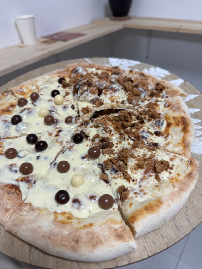 Menu of Restaurants in Valencia, Pizzeria Torrat, Pizza dulce