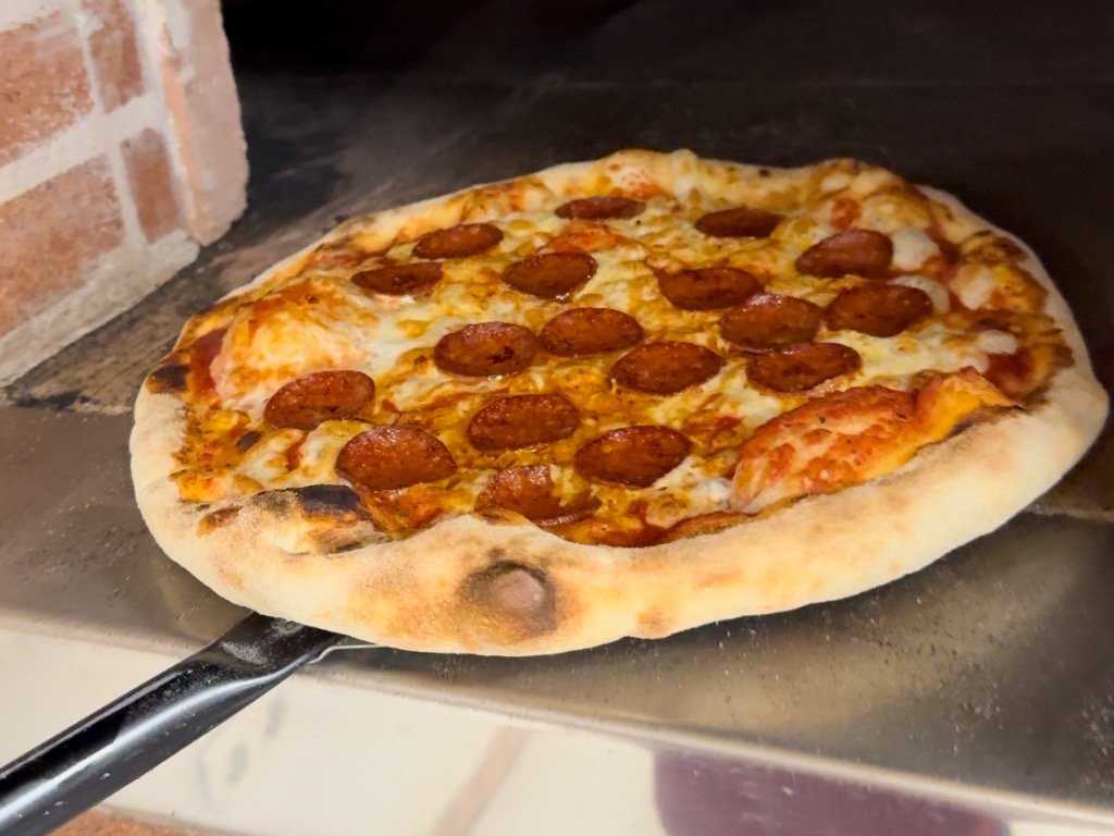 Menu of Restaurants in Valencia, Pizzeria Torrat, Pizza peperoni