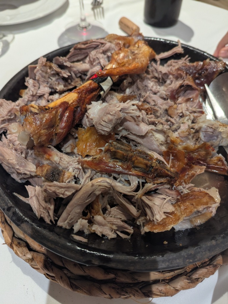 Menu of Restaurants in Valencia, Restaurante Belmonte, Lechazo asado de Aranda del Duero 1/4