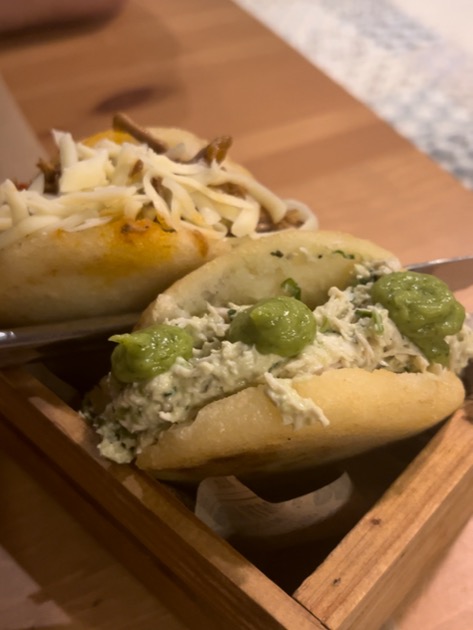 Menu of Restaurants in Valencia, Restaurante Galipan, Arepa de Reina pepiada