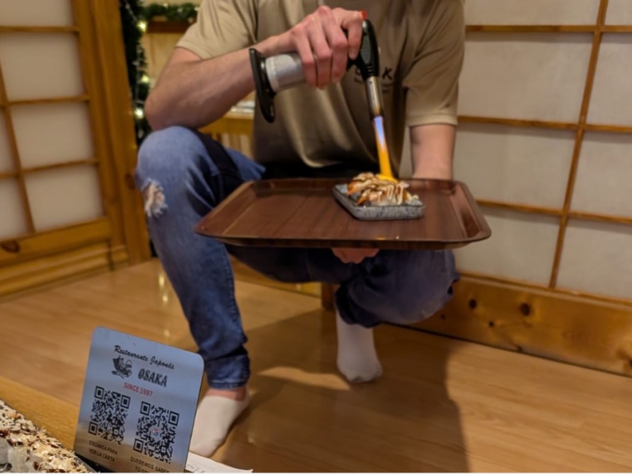 Gastronomy recommendation in Valencia: Nigiri flambeado