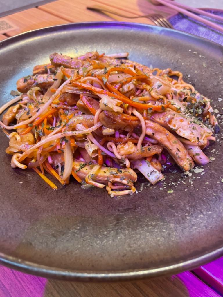 Carta de Restaurantes en Valencia, Restaurante japonés UNSUSHI - Tradicional y vegano, Noodles con pollo-no pollo